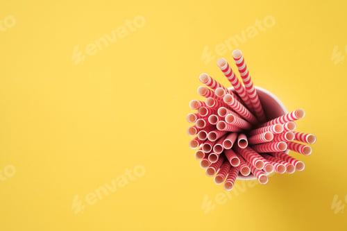Preview: Drinking tubes red and brown made of paper and cornstarch, biodegradable material and eco paper glas