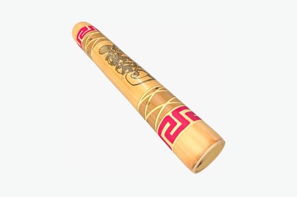 Vista previa: Palo adornado con diseño negro y dorado y emblema en forma de «s»