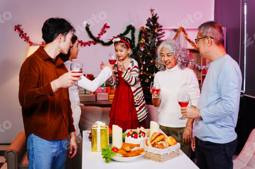 Preview: Parents, children, and grandparents gather at home for a joyful Christmas and New Year celebration