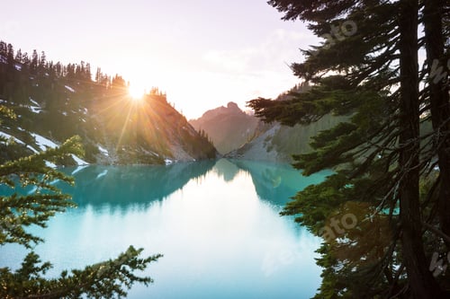 Preview: Mountains lake