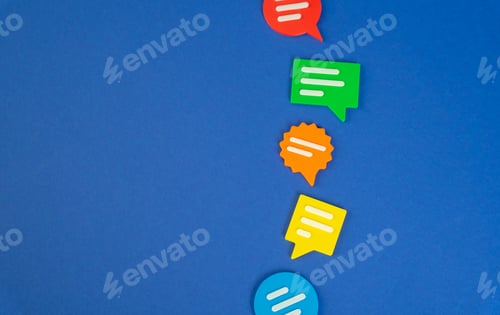 Preview: Various reviews and opinions in the form of colorful conversational figures. Diversity of feedback