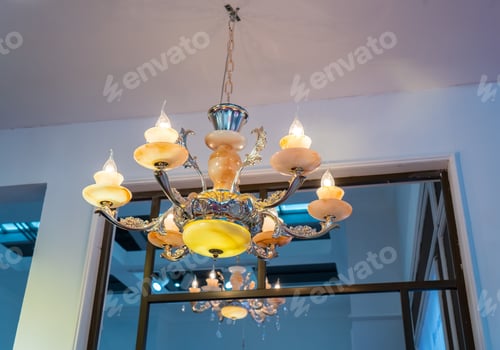 Vista previa: Elegant Crystal Chandelier