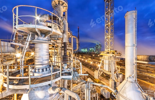 Preview: Pipe chemical plant at night