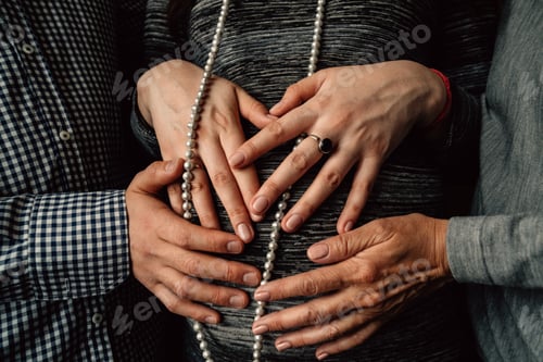 Preview: hands of pregnancy and generation