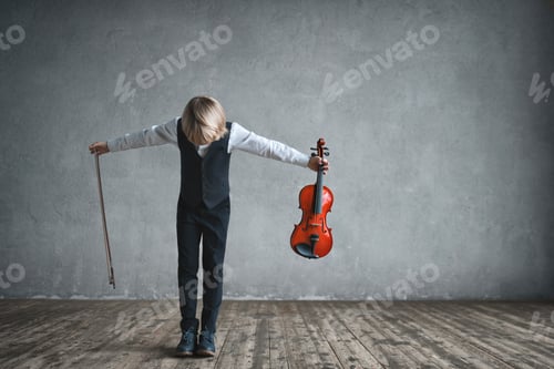 Preview: Children with violin