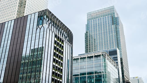 Preview: Skyscrapers in Canary Wharf district in London, United Kingdom