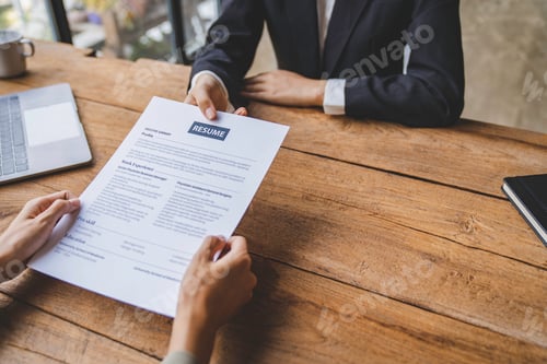 Preview: The HR manager is accepting job applications from job applicants. Successful job interviews. work hi