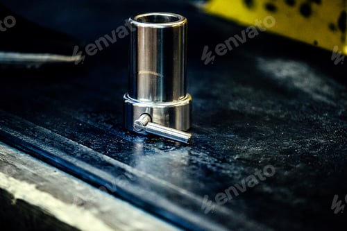 Preview: lock barbell on dark floor