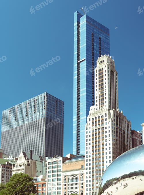 Preview: Big Building On A Street On Chicago Downtown