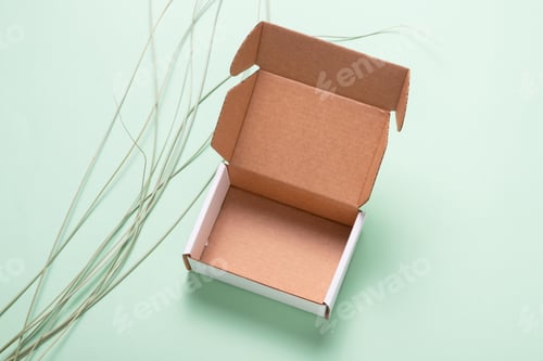 Preview: white box, mockup, package