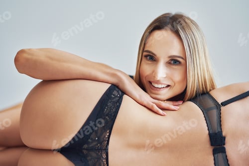 Preview: Two young girlfriends on the bed