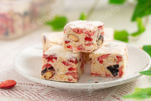 Preview: Nougat Candy Cubes with Almonds and Dried Berries
