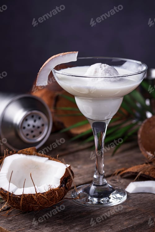 Preview: Coconut Margarita cocktail with ice cream