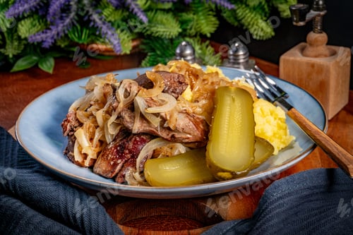 Preview: Fried liver with onion.