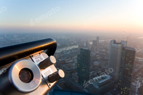 Preview: Germany, Frankfurt on the Main, view of the town, telescope in the foreground