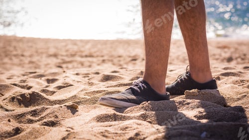 Preview: People at the beach