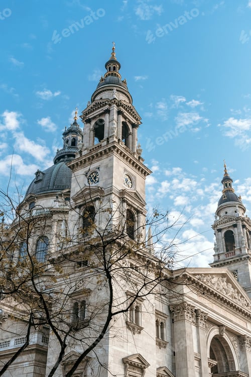 Preview: Szent Istvan Bazilika in Budapest, Hungary