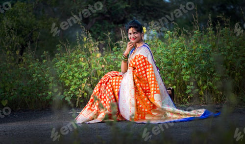 Preview: Beautiful Indian bride Wearing Saree