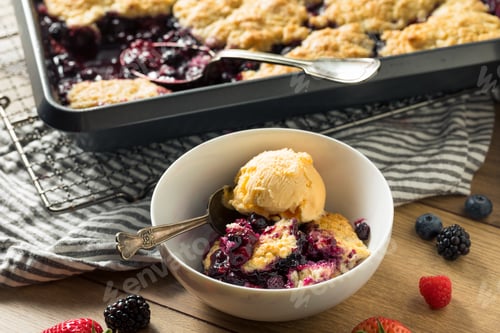 Preview: Homemade Berry Cobbler with Ice Cream