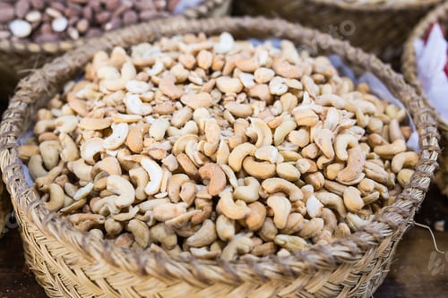 Preview: Basket of wonderful cashew nuts