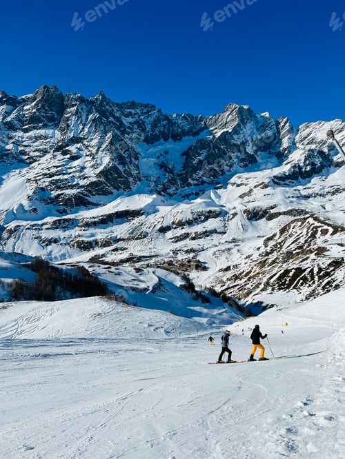 Preview: Skiing in the Italian Alps