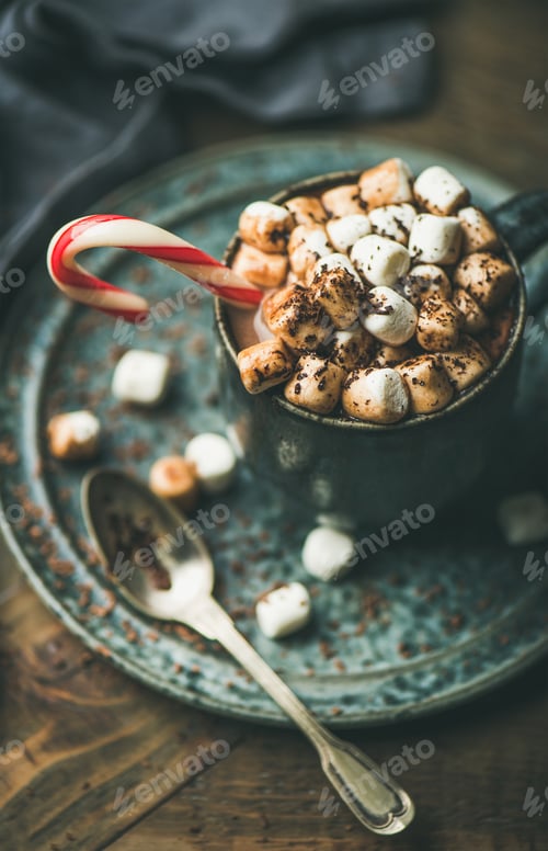 Preview: Christmas hot chocolate with marshmallows, cocoa and candy cane