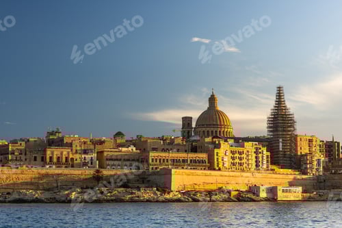 Preview: Valletta, Malta historical cuty skyline in warm sun light