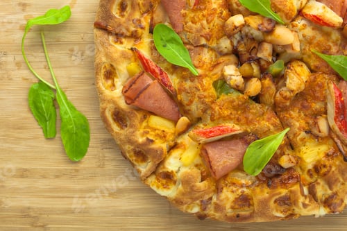 Preview: Hot Pizza Top View with Pineapple, Ham and Bell Pepper