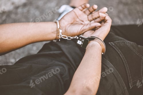Preview: Arrest, justice and thief in handcuffs for fraud, violence and burglary after a suspected house rob
