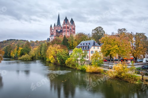 Preview: Autumn cityscape of Limburg an der Lahn