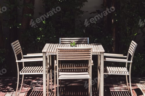 Preview: Empty table in cafe