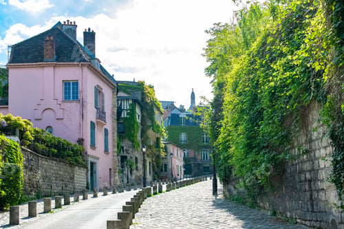 Preview: Paris, Montmartre, romantic street