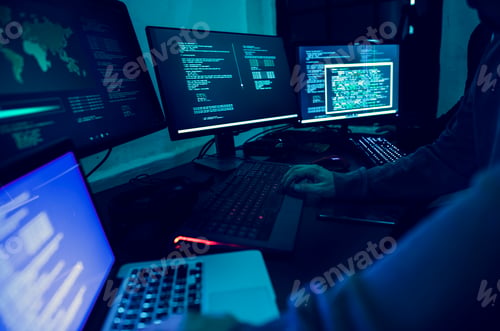 Preview: Diverse computer hacking shoot