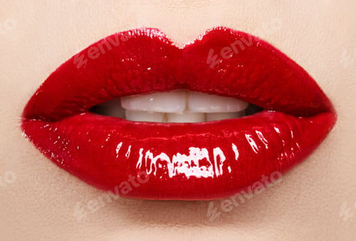 Preview: Red Lips Close Up