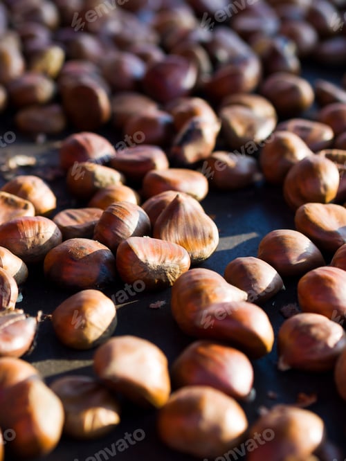 Preview: Roasted chestnut in Paris