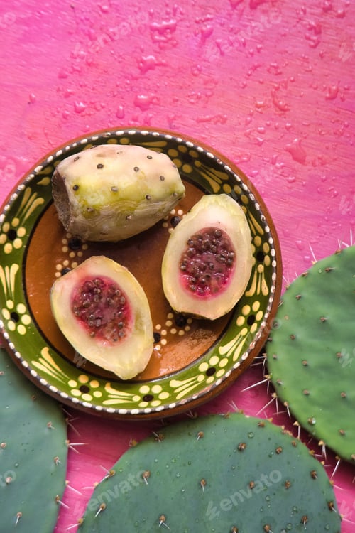 Preview: Mexican xoconostles texture with pink background