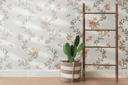 Preview: Rattan basket by a floral wall background