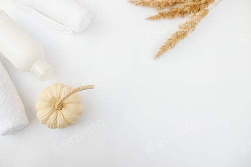 Vorschau: Plastikbehälter für Shampoo ohne Etikett
