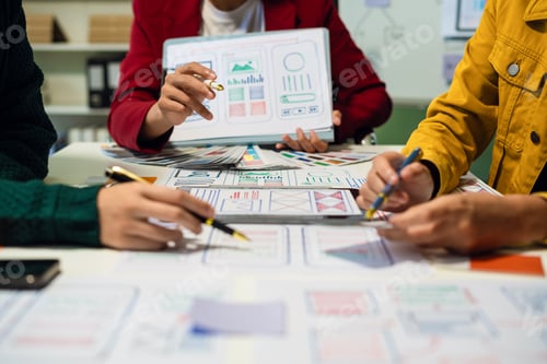 Preview: UX developer and ui designer brainstorming