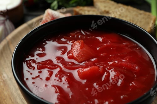 Preview: Bowl of tasty beetroot soup, close up