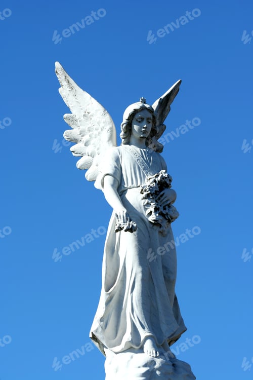 Preview: Angel statue with blue sky