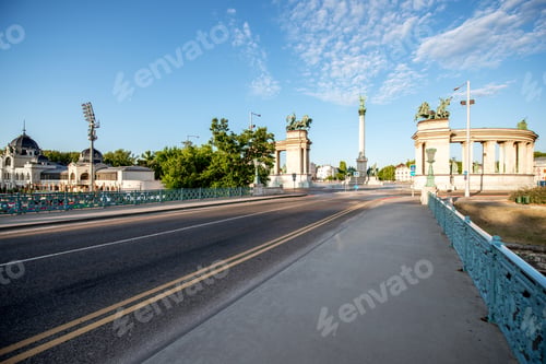 Preview: Heroes square in Budapest