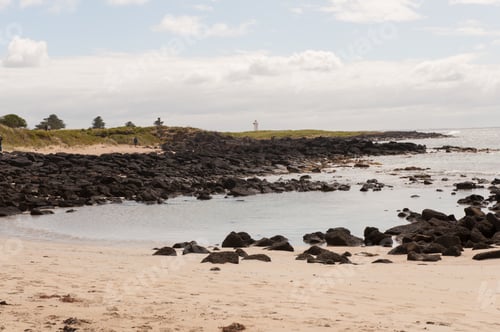 Preview: Griffiths Island Port Fairy Lighthouse