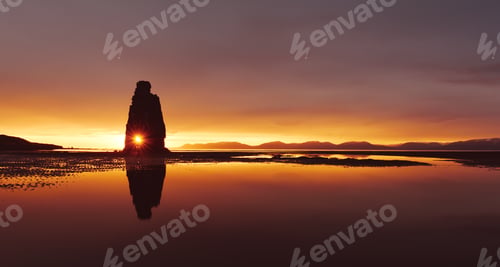 Preview: Famous Hvitserkur rock