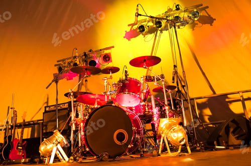 Preview: drums and lights