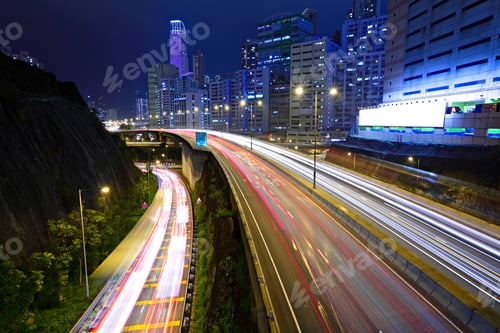Preview: traffic in city at night