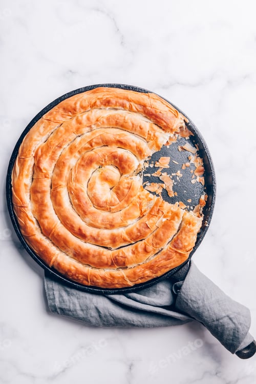Preview: Filo Spinach and Feta Twist Pie