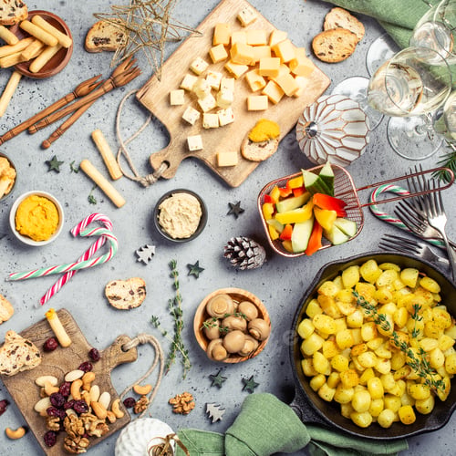 Preview: Christmas dinner party table
