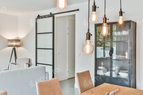Preview: Stylish dining room