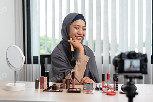 Preview: Woman muslim blogger is present make up tutorial beauty cosmetic review product and broadcast live